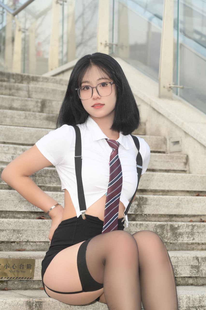 國產綜合視頻在線觀看一區(qū)