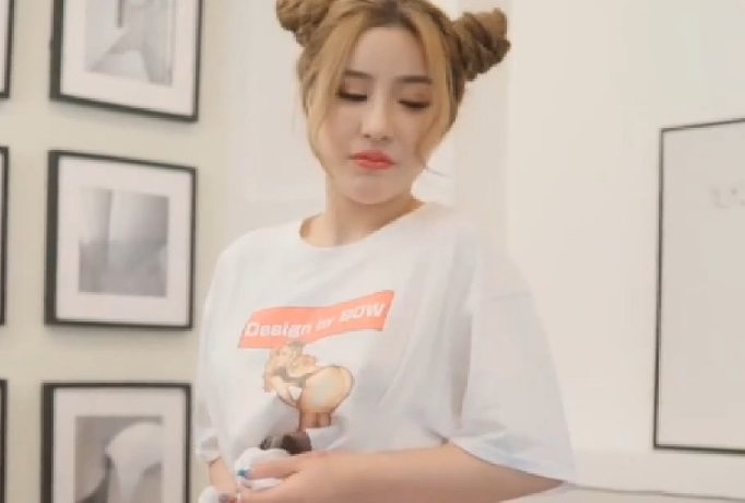 亞洲精品久久久蜜桃