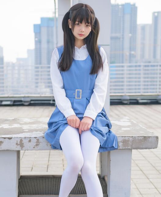 貴陽夫婦3p露臉視頻57分鐘